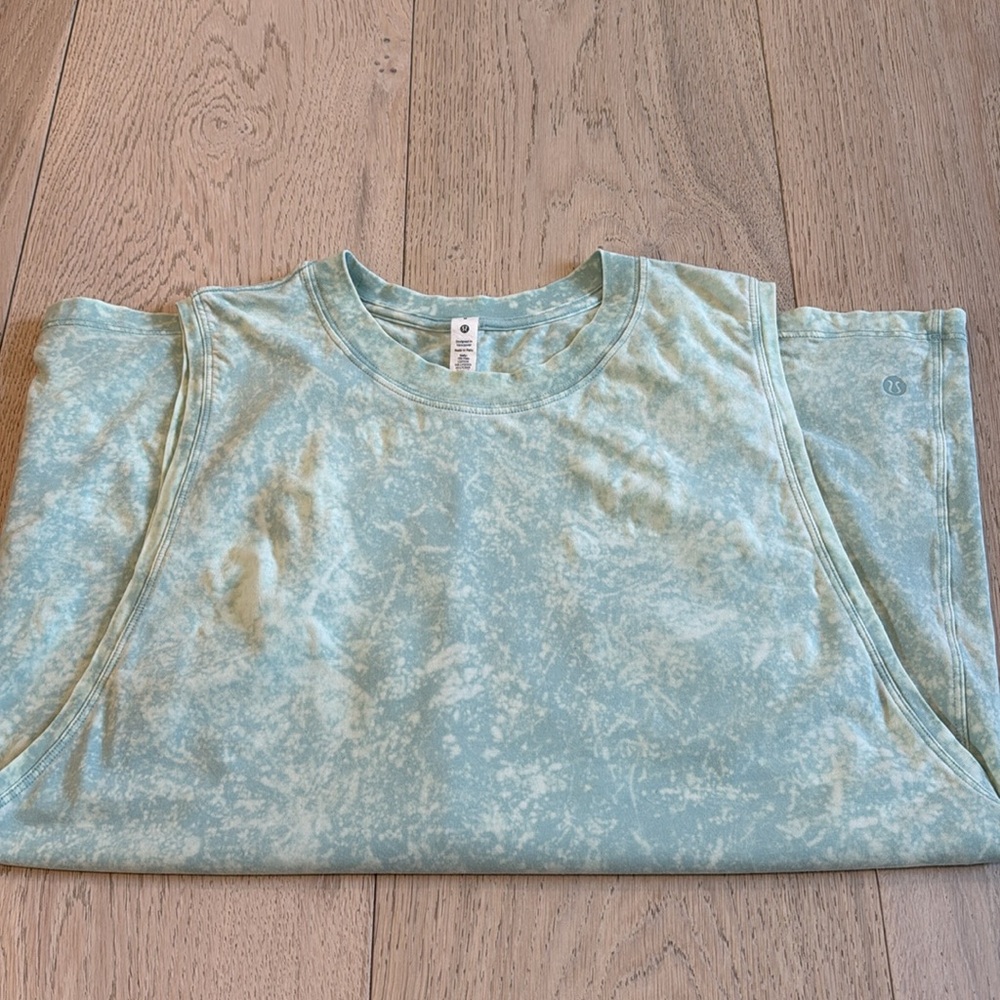 Lululemon All Yours Tank in Cloud Wash Size 8 - Picture 2 of 9